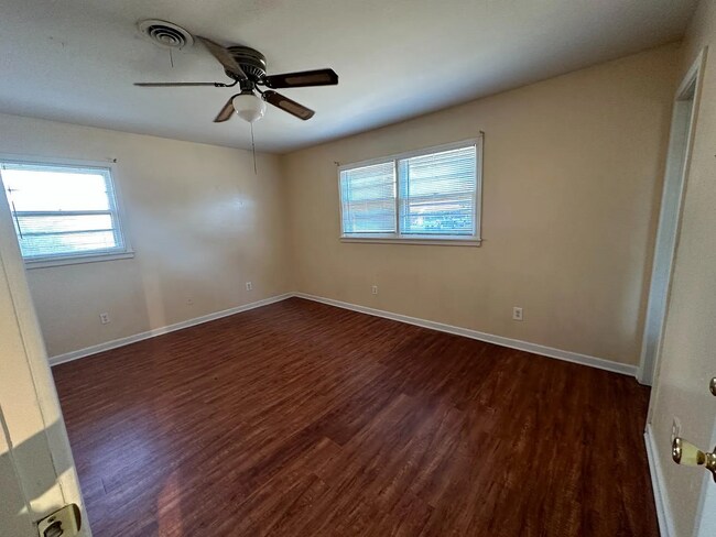 Building Photo - 3024 57th St