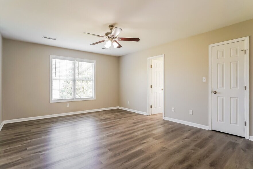 Building Photo - 247 Mayors Ln