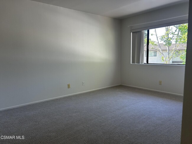 Building Photo - 2448 Instone Ct