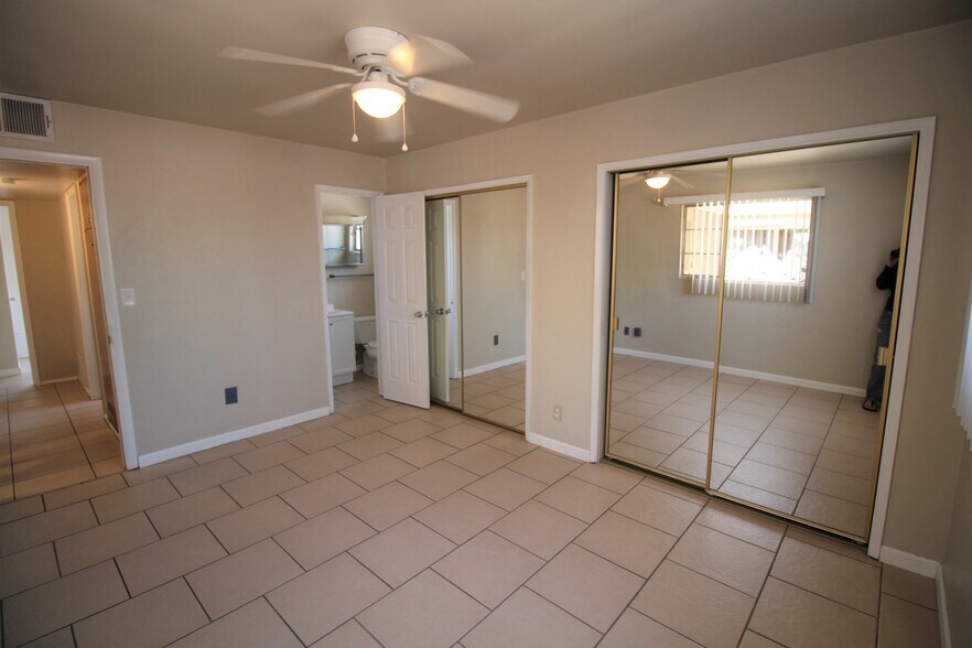 Master Bedroom - 735 E Granada Dr