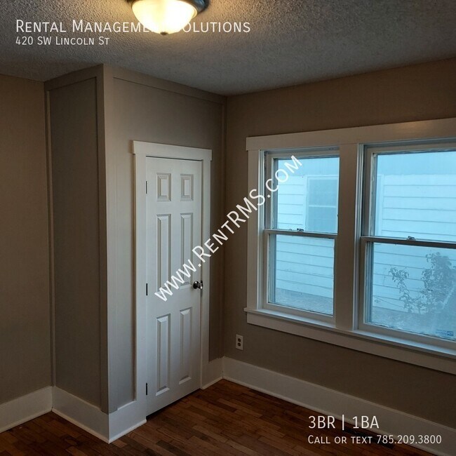 Building Photo - 420 SW Lincoln St