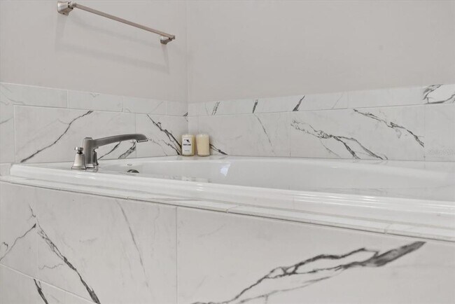 Building Photo - 3242 Anchor Bay Trail