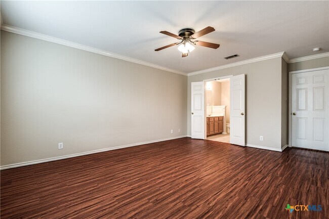 Building Photo - 5914 Wexford Brook