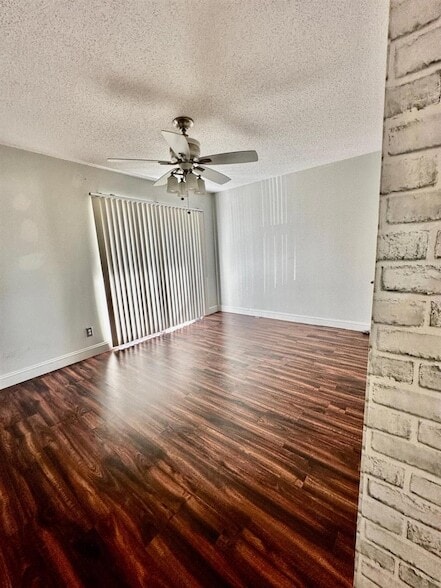 Building Photo - 5704 Channel Dr