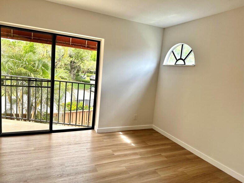 Building Photo - 8074 Severn Dr