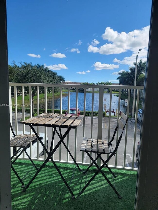 Building Photo - 10870 NW 88th Terrace