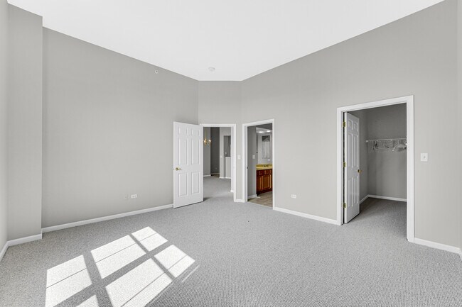 Building Photo - 1914 Farnsworth Ln