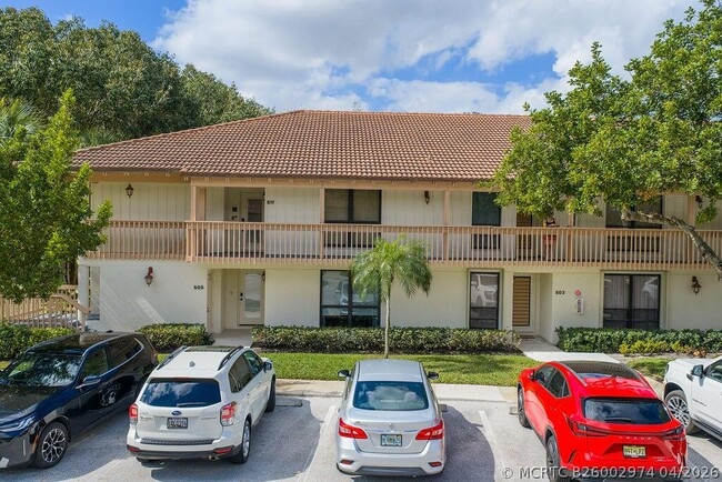 Building Photo - 505 Brackenwood Pl
