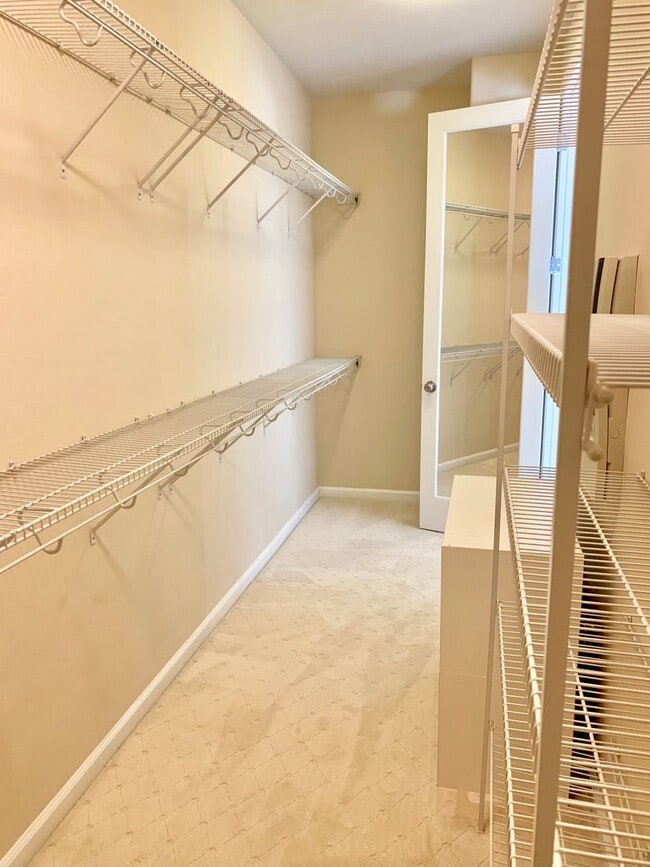 Building Photo - Perfect Shape Large 3 Story Single Family ...