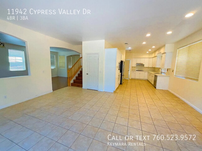 Building Photo - 11942 Cypress Valley Dr