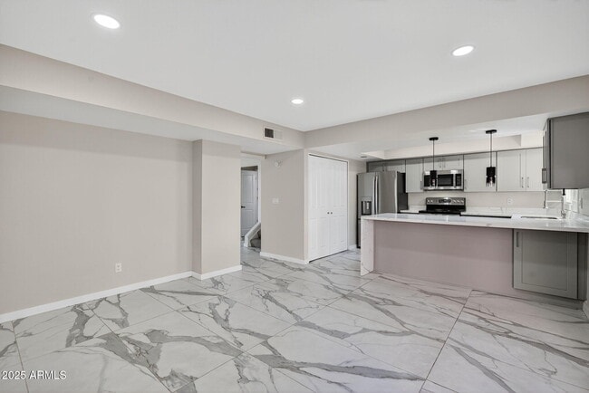 Building Photo - 1339 N 44th St