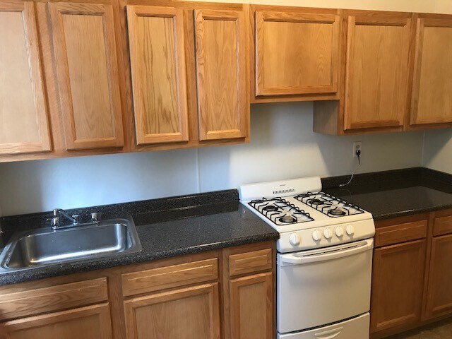 Building Photo - 1750 Commonwealth Ave