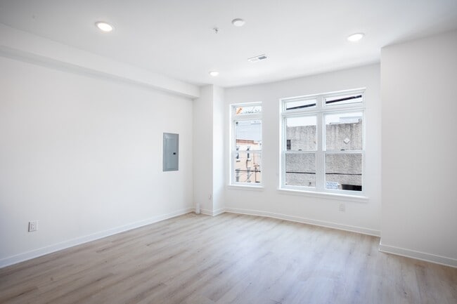 Building Photo - 1428 S 23rd St