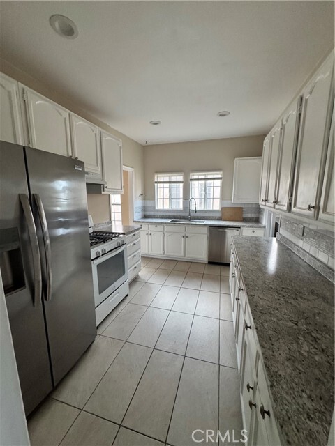 Building Photo - 1046 S Citrus Ave