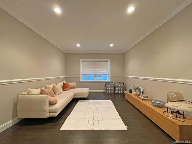 Building Photo - 1019 Grove St