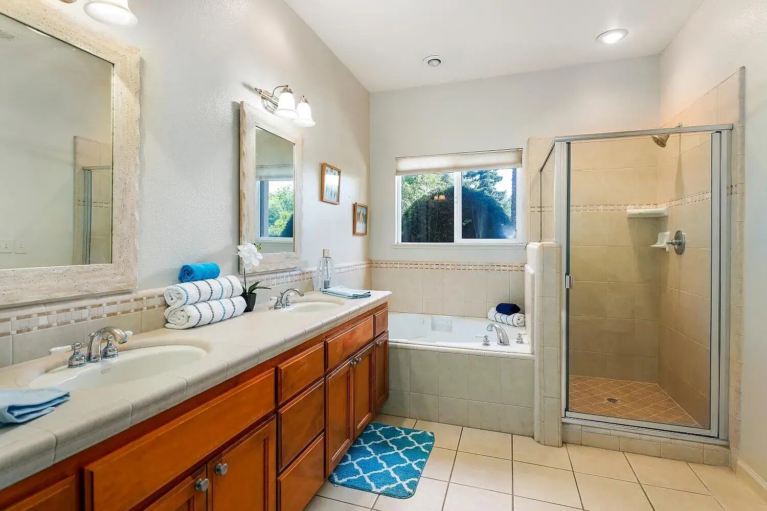 Building Photo - 689 Saint Andrews Rd