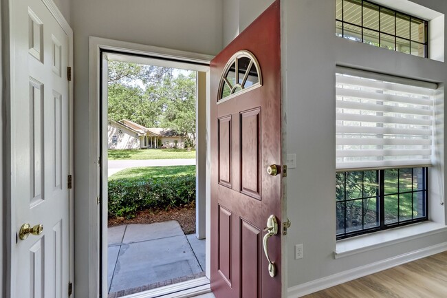 Building Photo - Home on Amelia Island