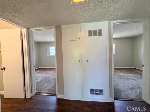 Building Photo - 1452 3rd St