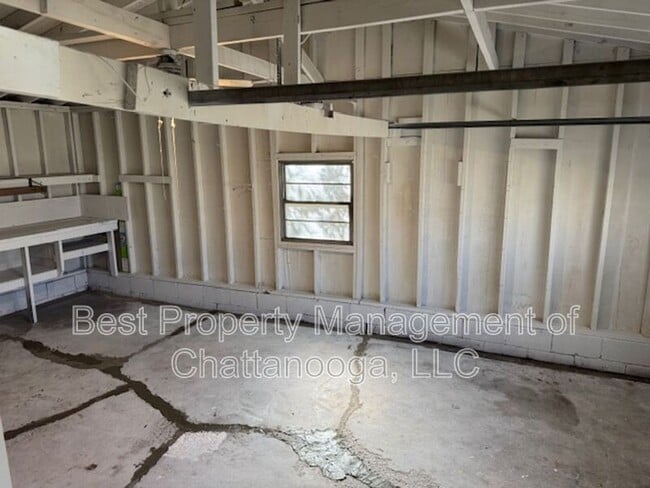 Building Photo - 1408 Armour Dr