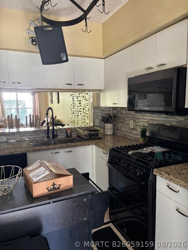 Building Photo - 11050 Conch Ct