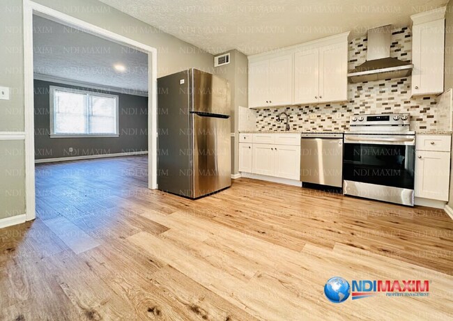 Building Photo - 393 Stone Mountain St