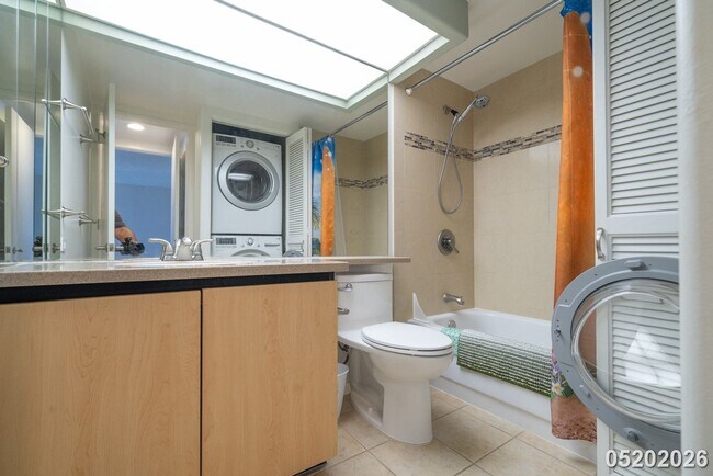 Building Photo - $4000 l 2 Bedrooms | 2 Bathrooms | STUNNING VIEWS/ RESORT STYLE LIVING