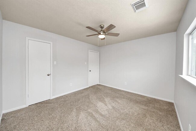 Building Photo - 4310 Lucas Trace Ct