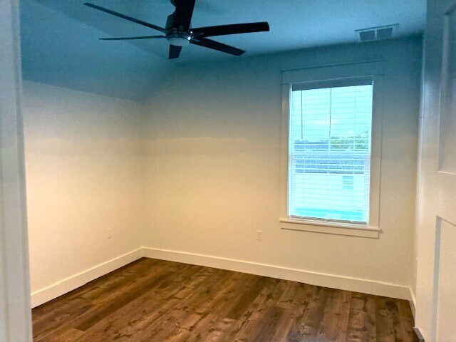 Building Photo - 3555 Sanctuary Dr