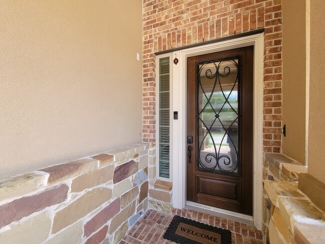 Building Photo - 715 Charleston Heights Ln