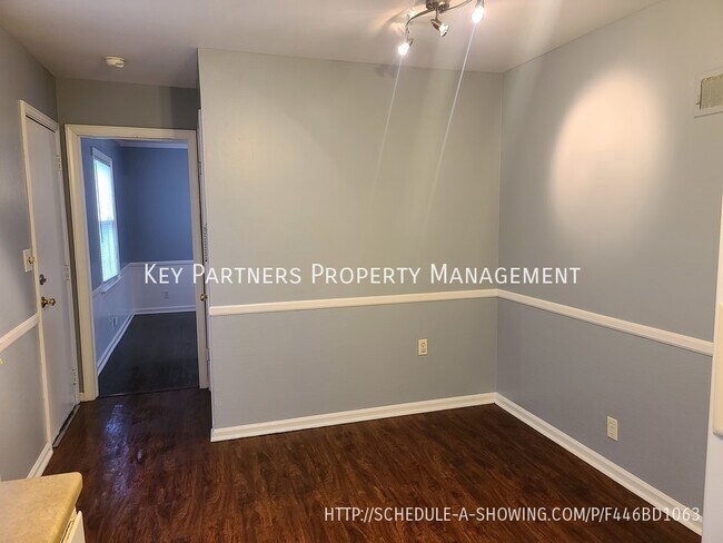 Building Photo - 1309 W 100th Terrace - Short term option!