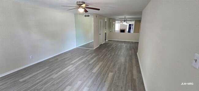 Building Photo - 9700 Leawood Blvd