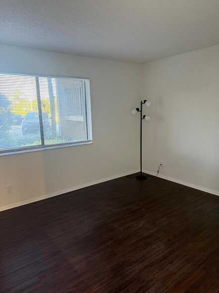 Building Photo - 2786 Tennis Club Dr