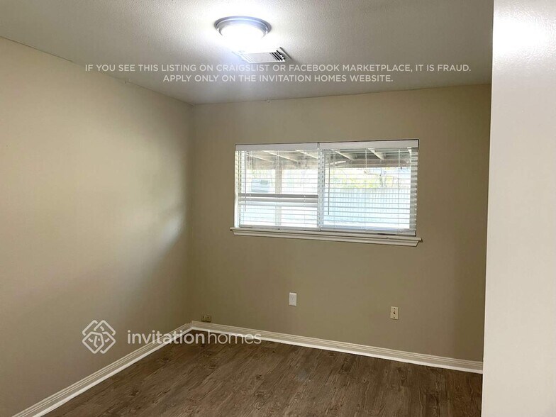 Building Photo - 801 Newport Blvd