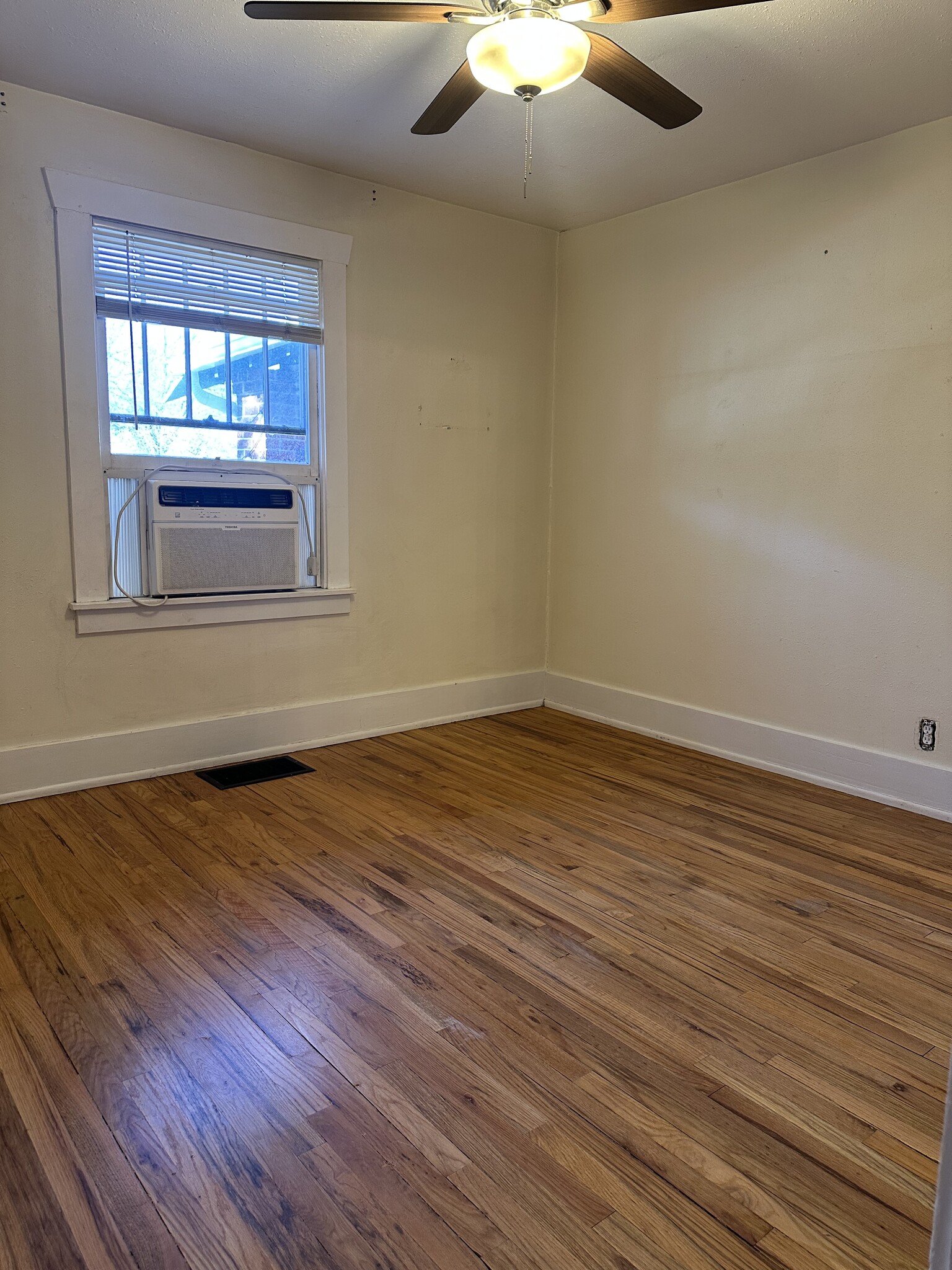 Building Photo - 3142 Quitman St