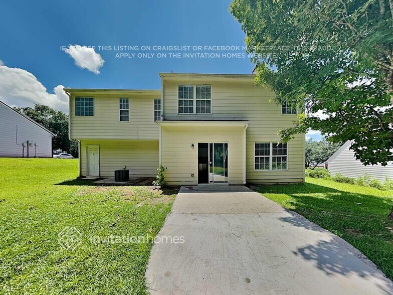 Building Photo - 1941 Hidden Valley Dr SW