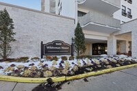 Building Photo - 1600 Center