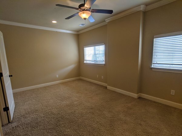 Building Photo - 3001 Old Taylor Rd