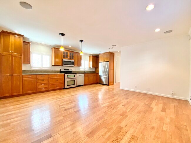 Primary Photo - 4162 Alla Rd