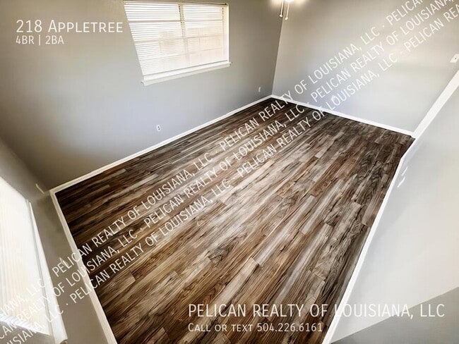 Building Photo - 218 Appletree-