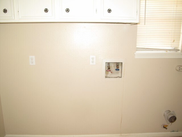 Building Photo - 702 Oder Ln