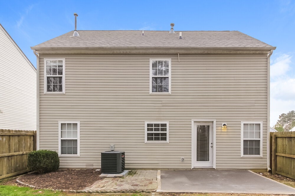 Building Photo - 127 Fairmont Cir