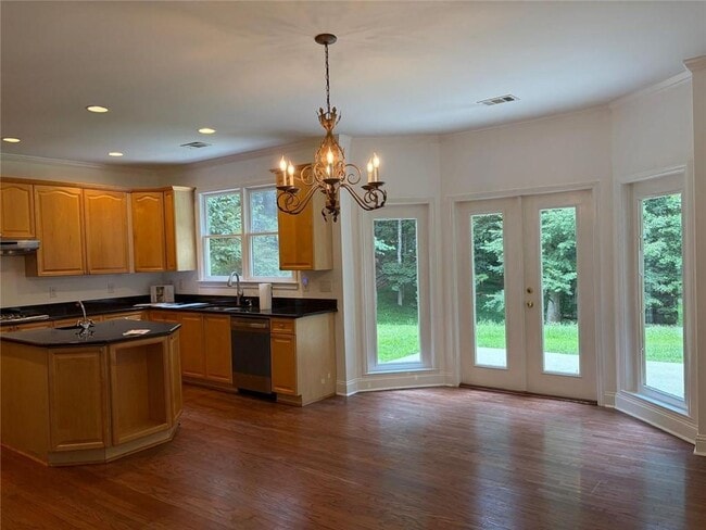 Building Photo - 96 Highgrove Dr