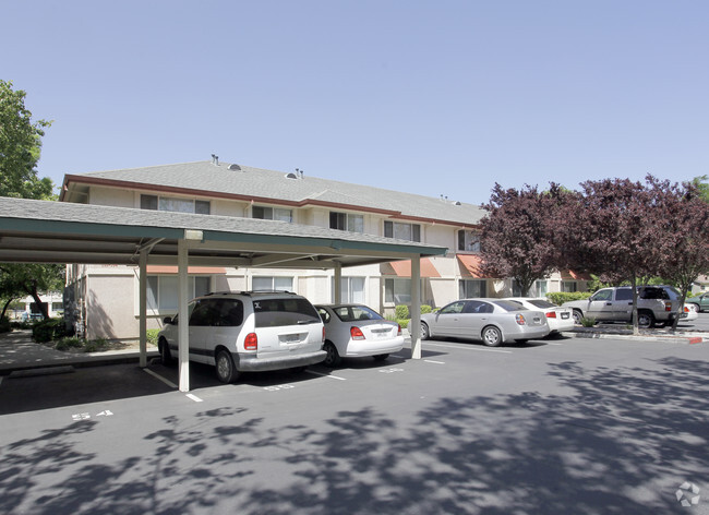 Primary Photo - Windmere Apartments I & II
