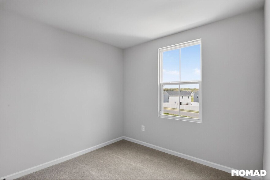 Building Photo - 611 Yellow Bill Ln