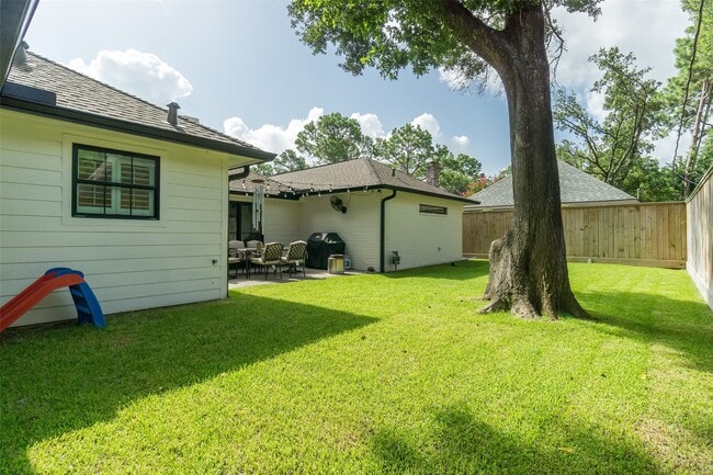 Building Photo - 815 Thornvine Ln