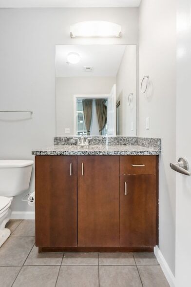 Building Photo - 415 Church St