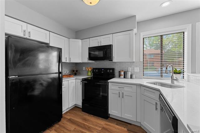 Building Photo - 250 Cedar Grove Dr