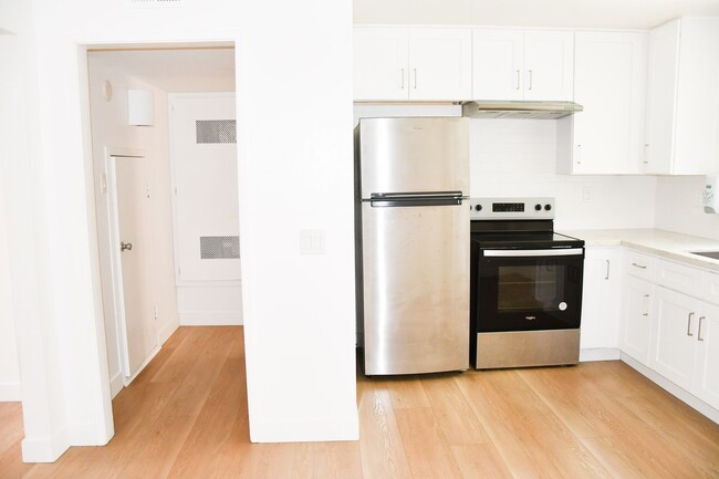 Building Photo - Valencia (994)