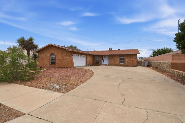 Building Photo - 1610 Dale Douglas Dr