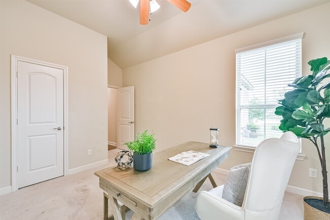 Building Photo - 12617 White Cove Dr